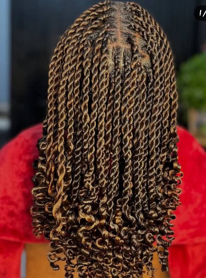 Kinky Twist hairstyle at Kani African Hair Braiding in Cleveland